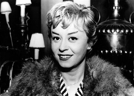 دانلود مستند Giulietta Masina: The Power of a Smile 2004 ( جولیتا ماسینا: قدرت یک لبخند ۲۰۰۴ )